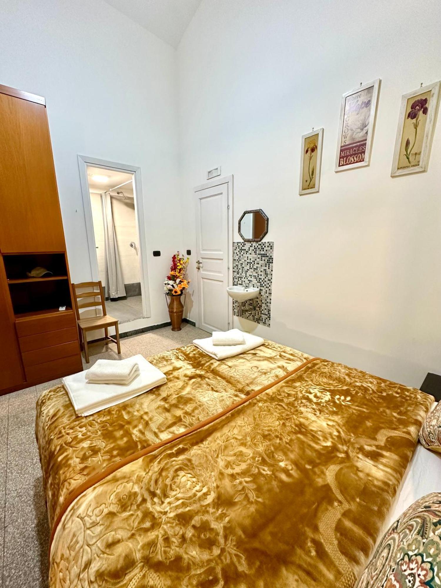 B&B Termini Colosseo Suite Rome Exterior photo